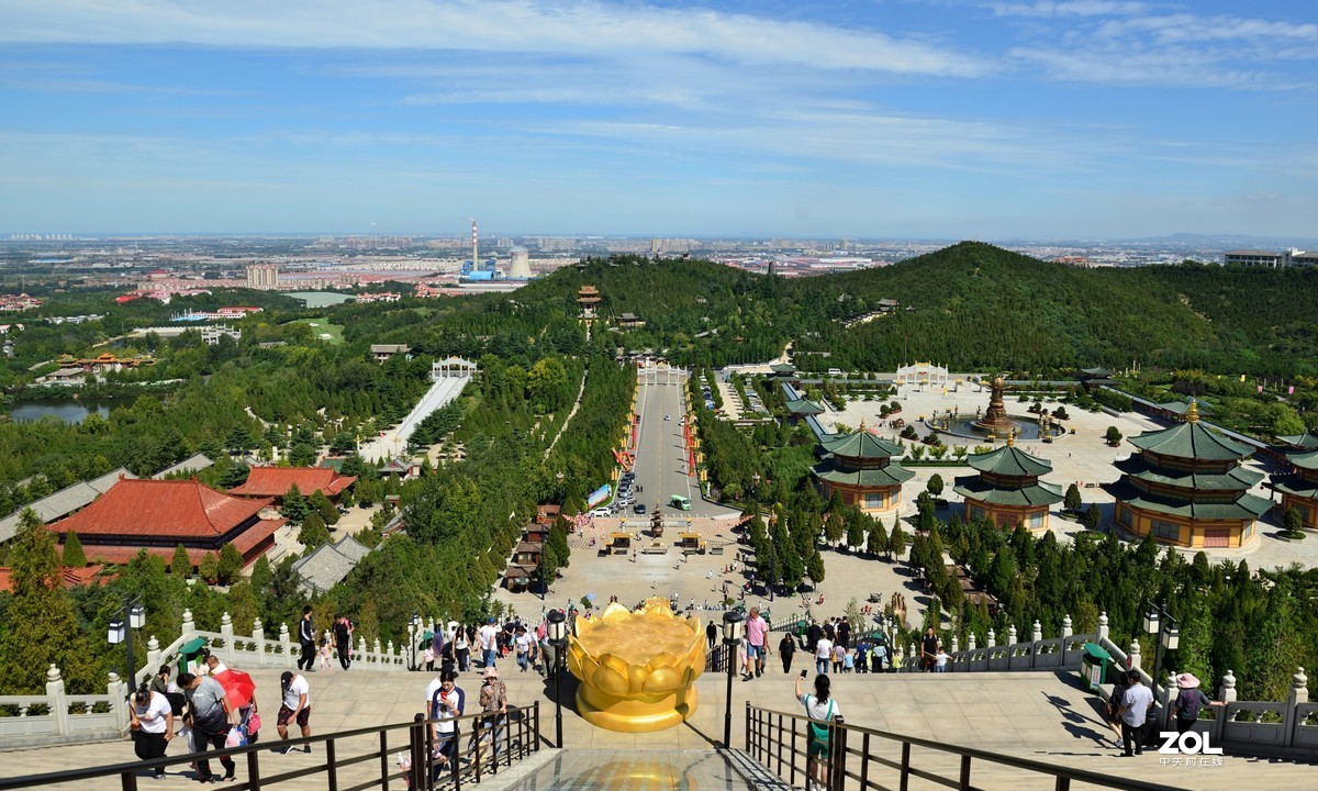 山东龙口南山大佛景区