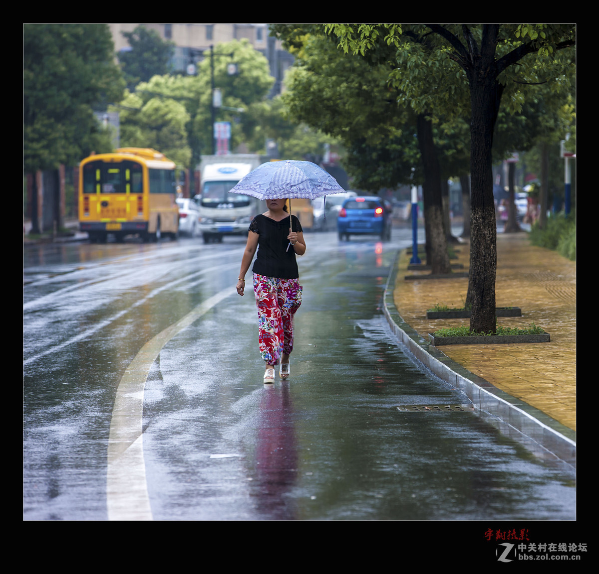 雨中景色