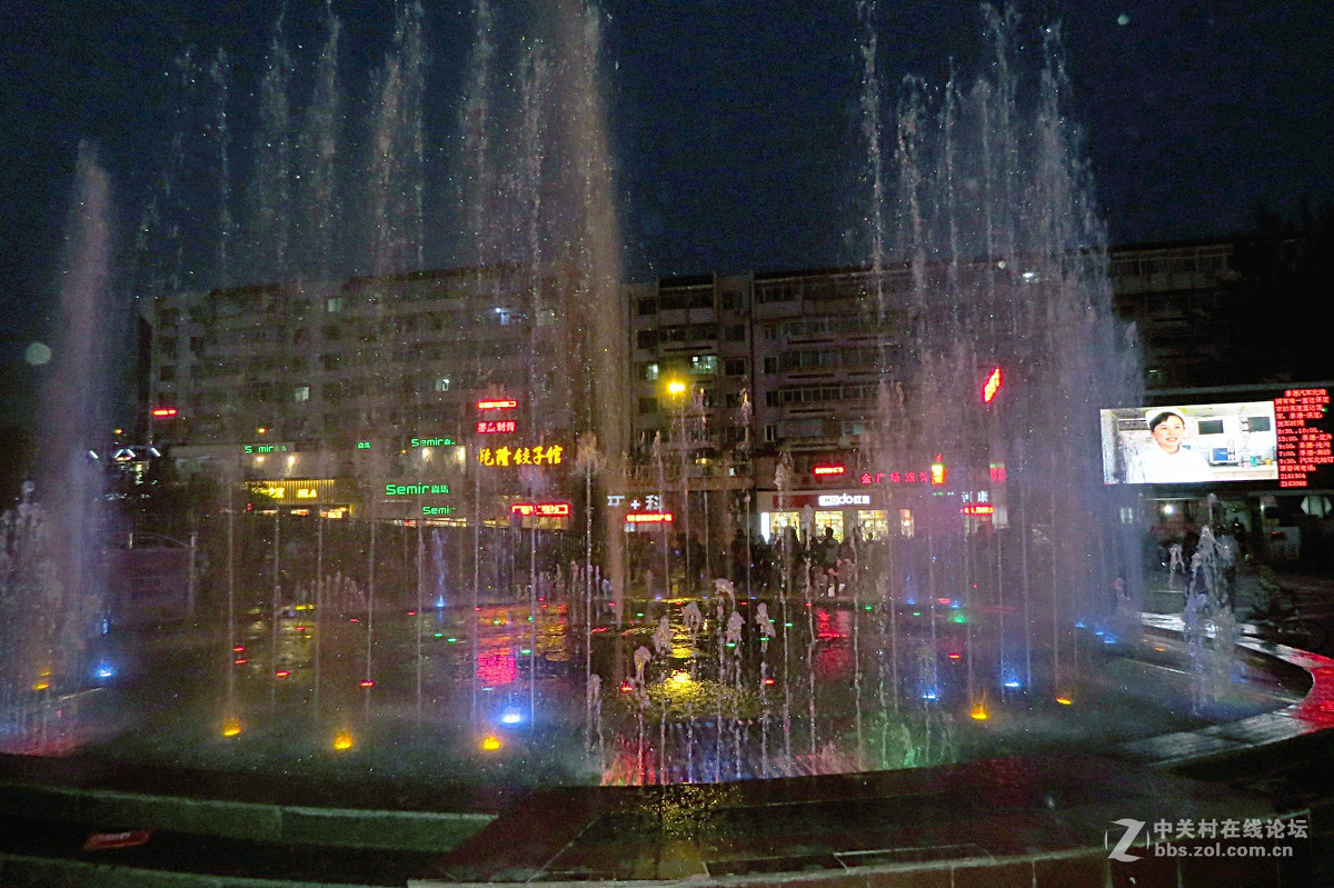 灯火阑珊庆五一承德中心广场