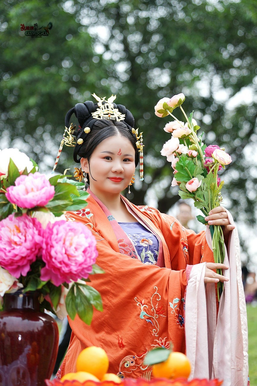 汉服花神李娜