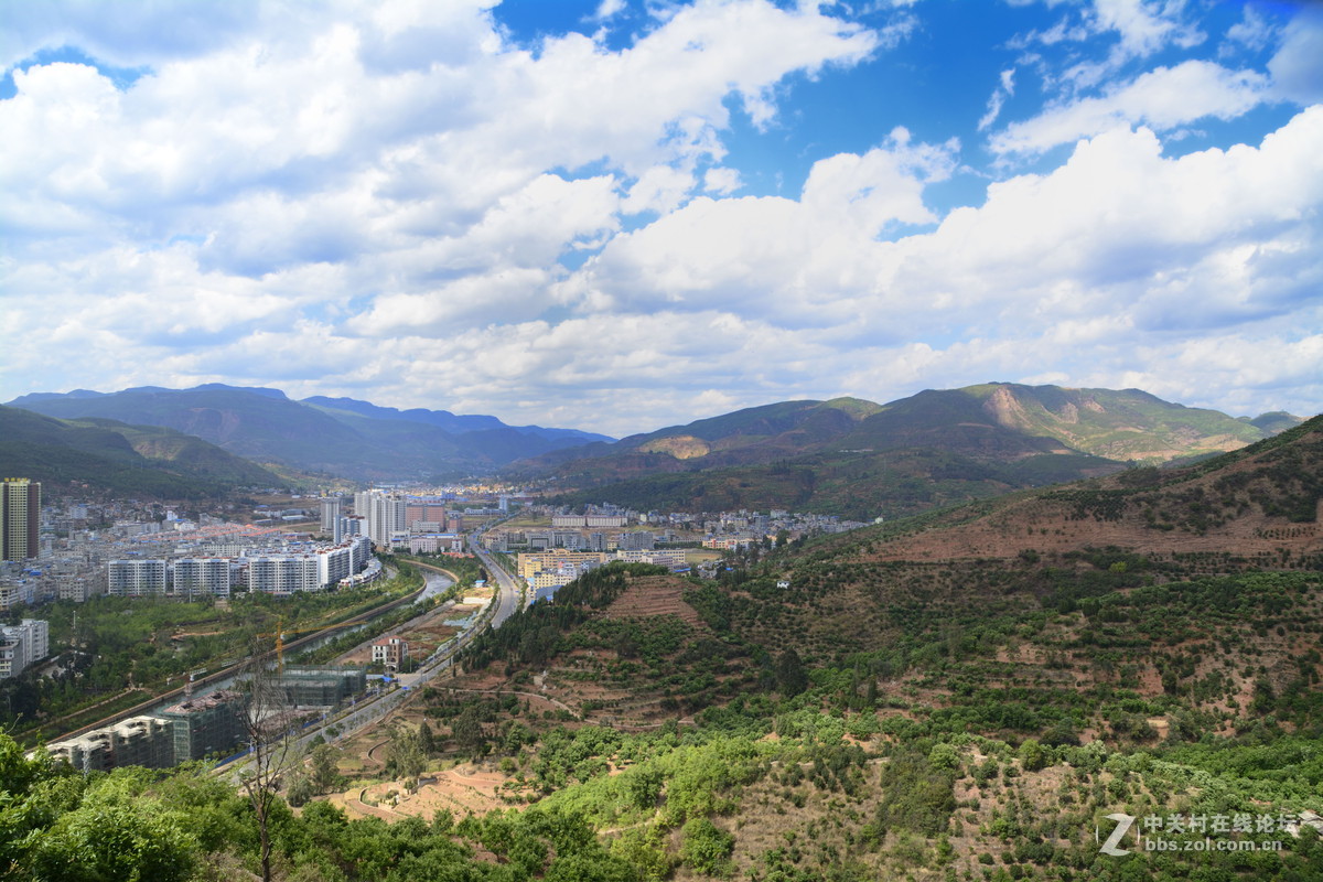 禄劝白塔山禄劝白塔山风景