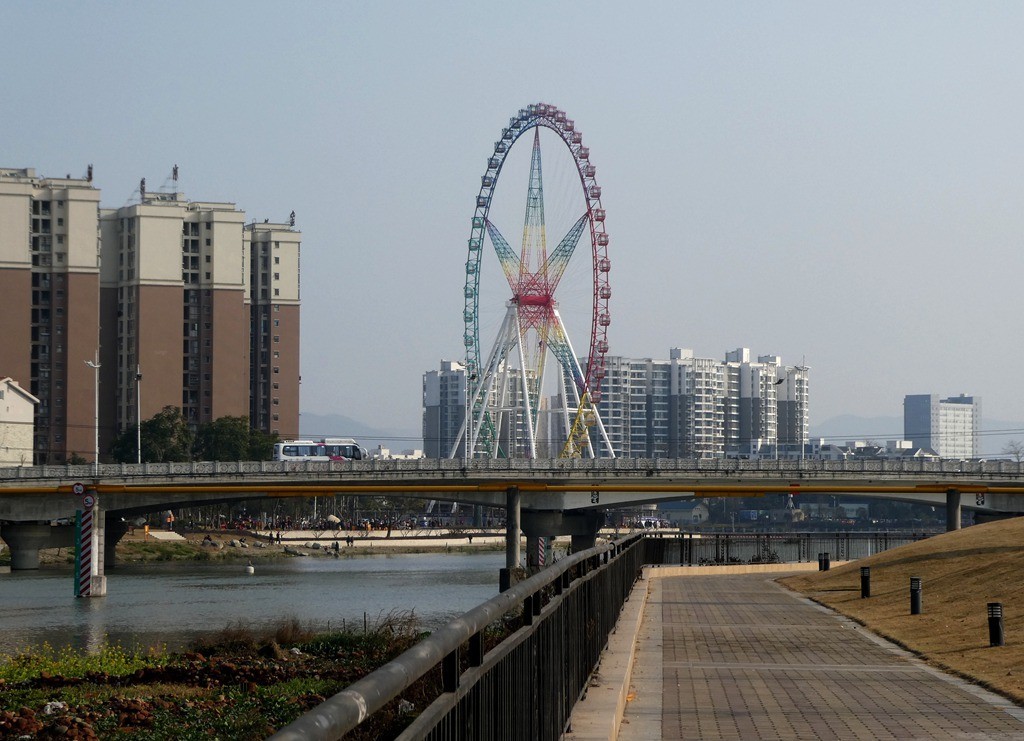 毗河两岸