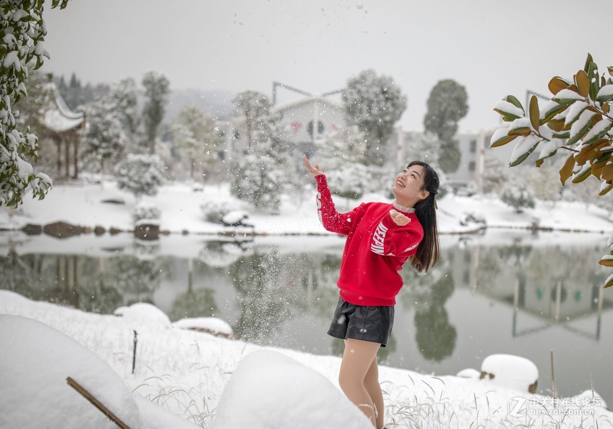 如影随形雪景人像