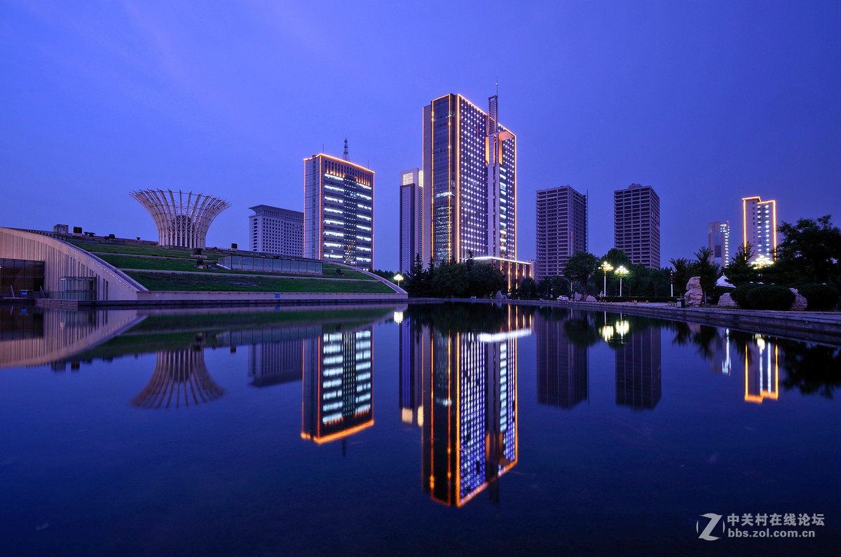 临沂市政府区域夜景