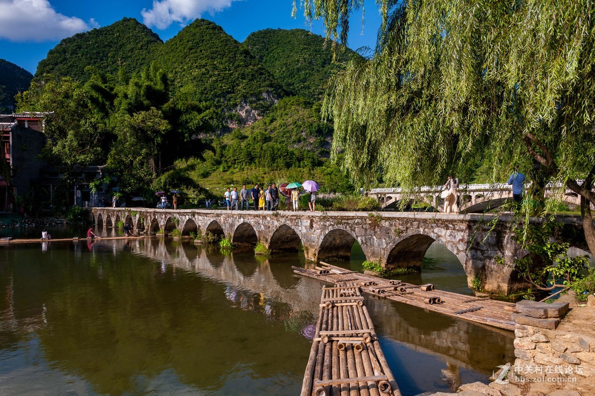 靖西山清水秀美鹅湖