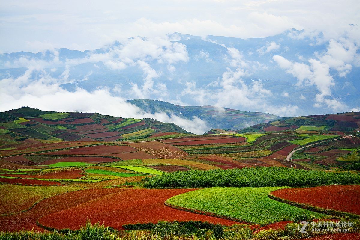 云南东川红土地续