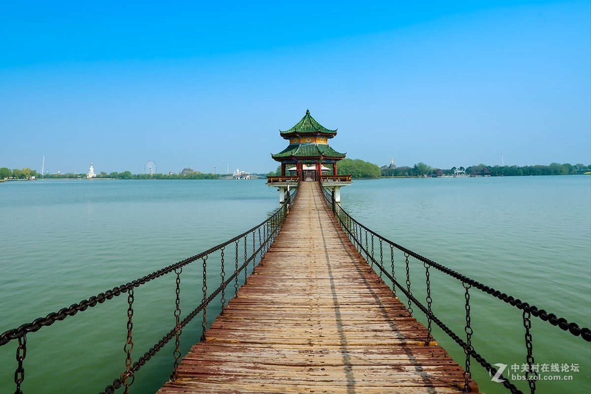 八里河风景区碧波游览区