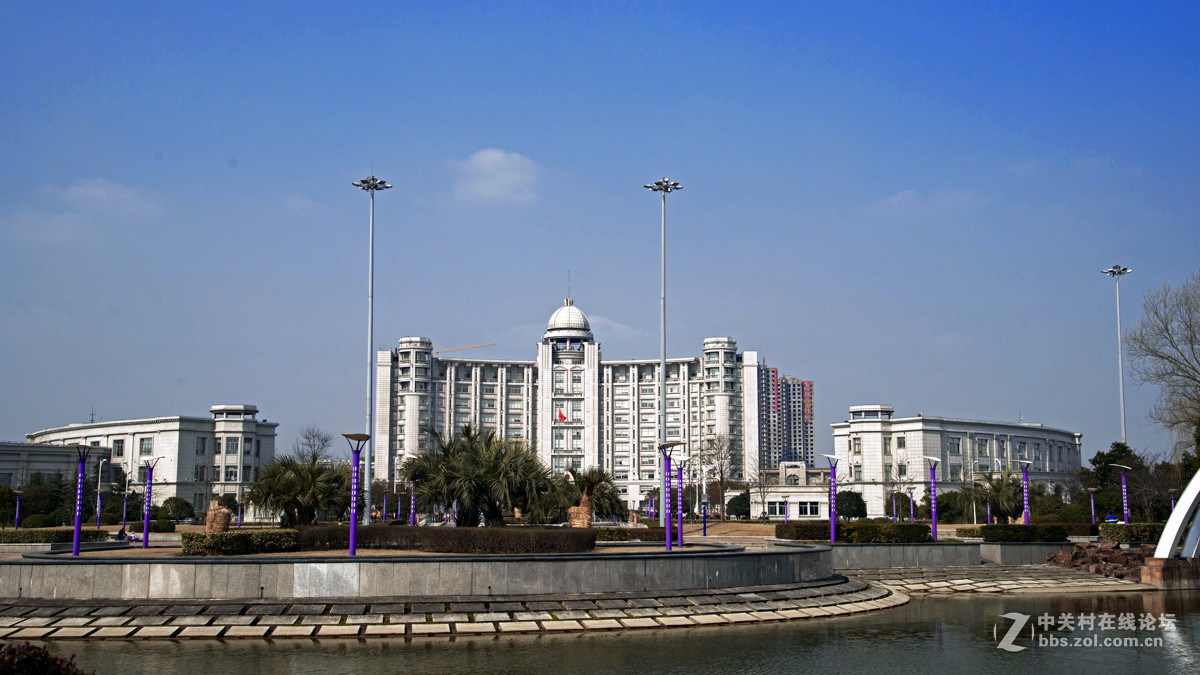 松江区政府大楼及其外景