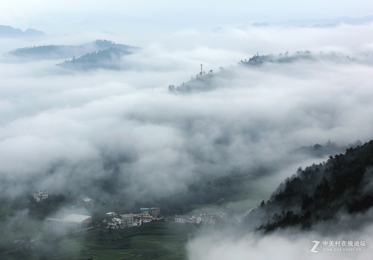 龙城雾景