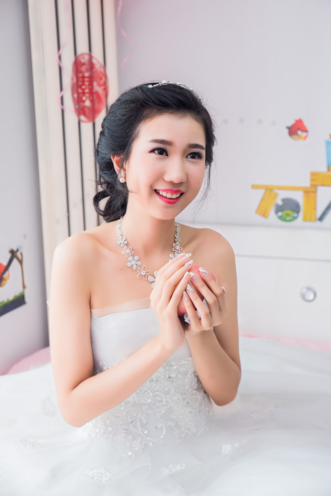 天津国庆期间婚礼跟拍小美女新娘