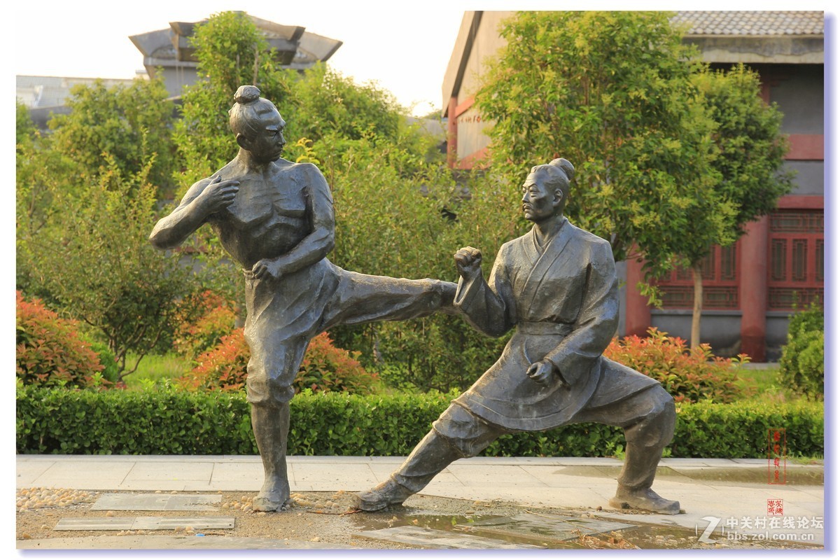 沛县安国文化广场雕像1