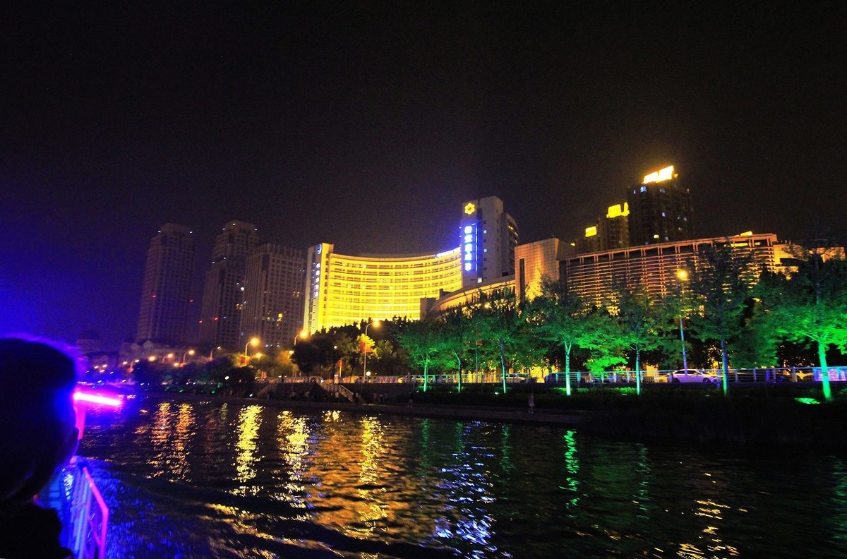 天津海河夜景一览
