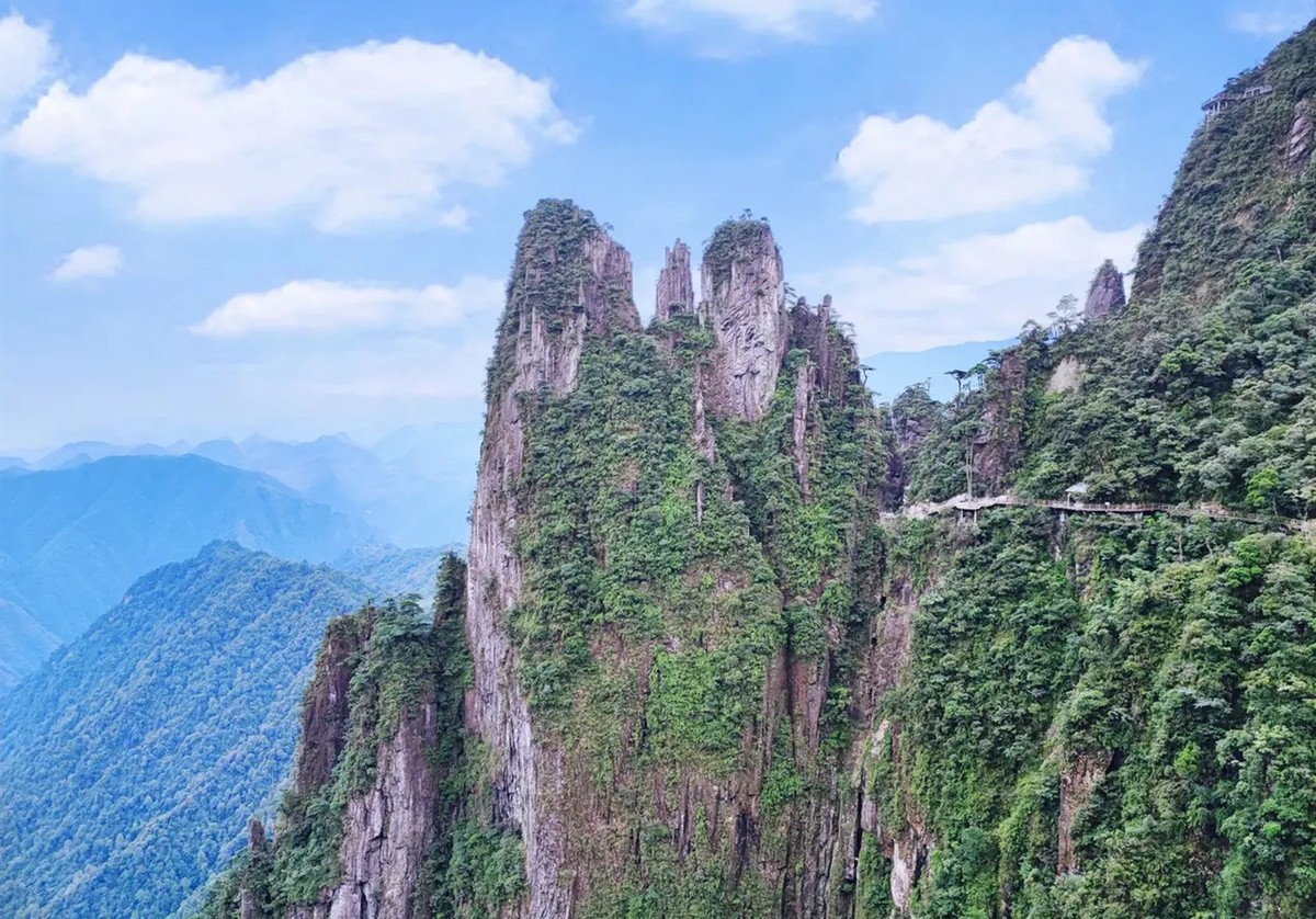 湖南郴州莽山地质公园五指峰16