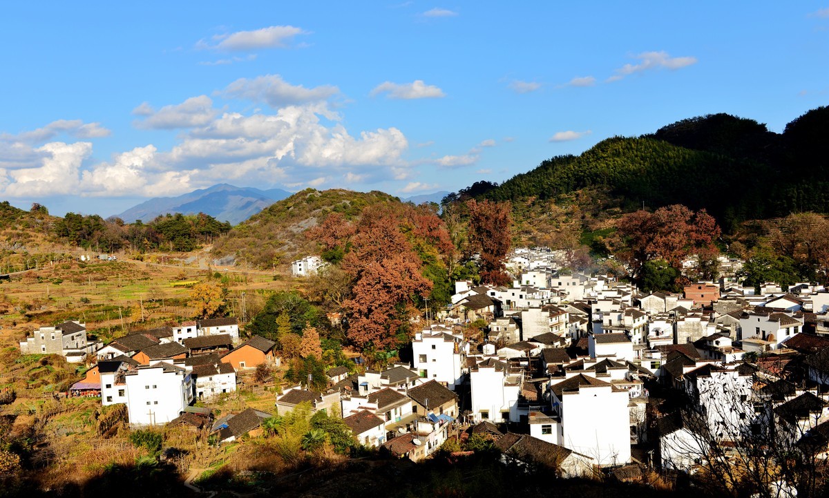 江西婺源石城乡村秋景风光