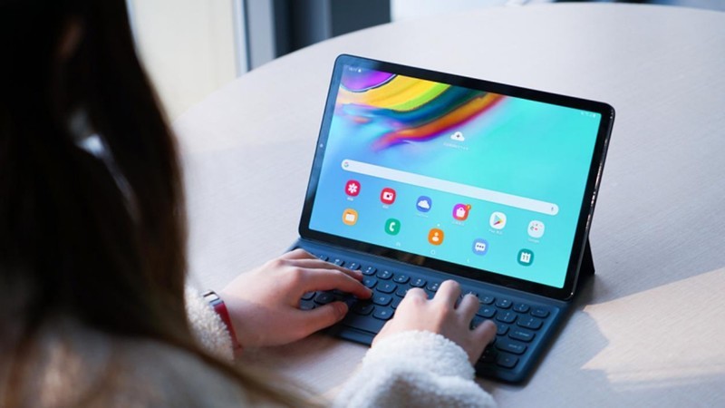 三星galaxy tab s5e极致影音 优质工艺满足你