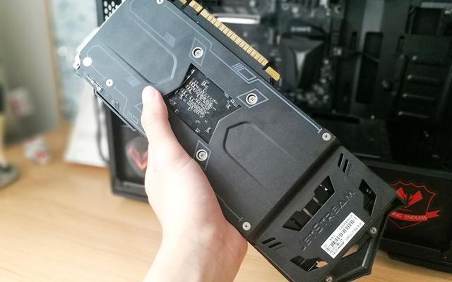 蓝色炫光合金背板高频三风扇铭瑄gtx1050ti4g