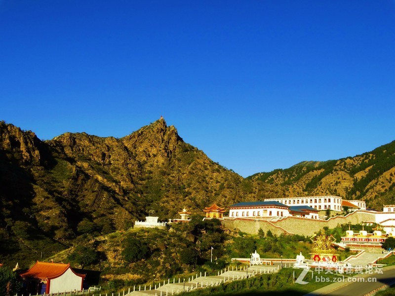 内蒙古阿拉善北寺旅游区风光