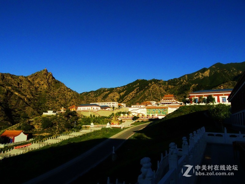 内蒙古阿拉善北寺旅游区风光