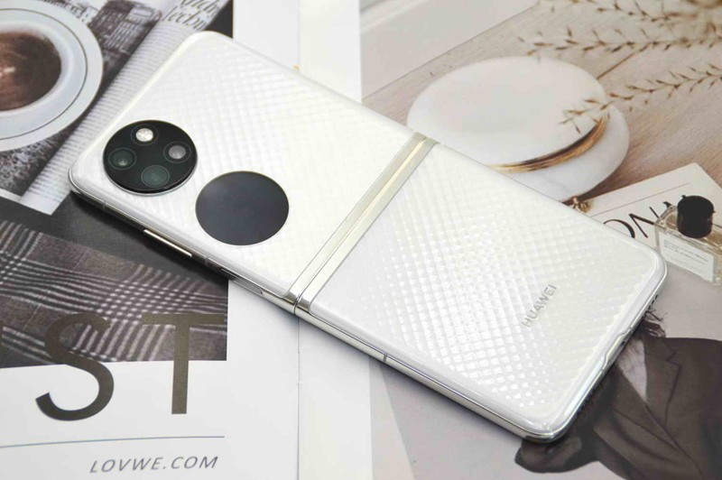 翻盖式折叠屏手机界的掌中宝盒华为p50pocket评测