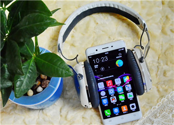 支持有线无线双模式的V-MODA蓝牙耳机Crossfade Wireless