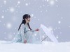 素衣飘雪减相思