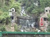 导游跟我们一起的张家界凤凰古城游