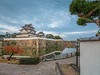 峿