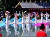 西双版纳泼水欢歌