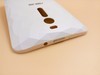 Zenfone 2 的白晶钻后背，美呆了！