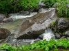 山间溪流