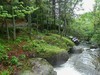 山间溪流
