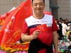 求是义工幸福广场爱心活动纪实