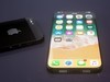 全面屏iPhone SE概念机曝光：帅过iPhone X