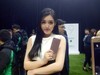 「@李沛超」OPPO R9发布会现场，真机上手速评！有很多美女自拍！