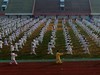 油田老年打太极 （2）