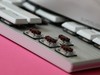 【梦想无线桌面】外设教皇：罗技PRO X superlight轻量化鼠标 G913tkl白色机械键盘