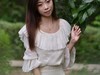 万柳塘公园白裙学生