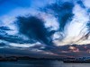 烟云缥缈廻澜阁         晚霞映照琴岛湾
