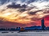 烟云缥缈廻澜阁         晚霞映照琴岛湾