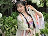 【红扇女孩（2）】——摄于上海桂林公园