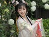 【红扇女孩（2）】——摄于上海桂林公园