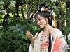 【红扇女孩（2）】——摄于上海桂林公园