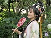 【红扇女孩（2）】——摄于上海桂林公园