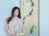 袖染诗韵墨香，抚平眉间惆怅。