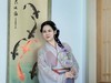 袖染诗韵墨香，抚平眉间惆怅。