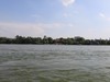 碧绿的湖水