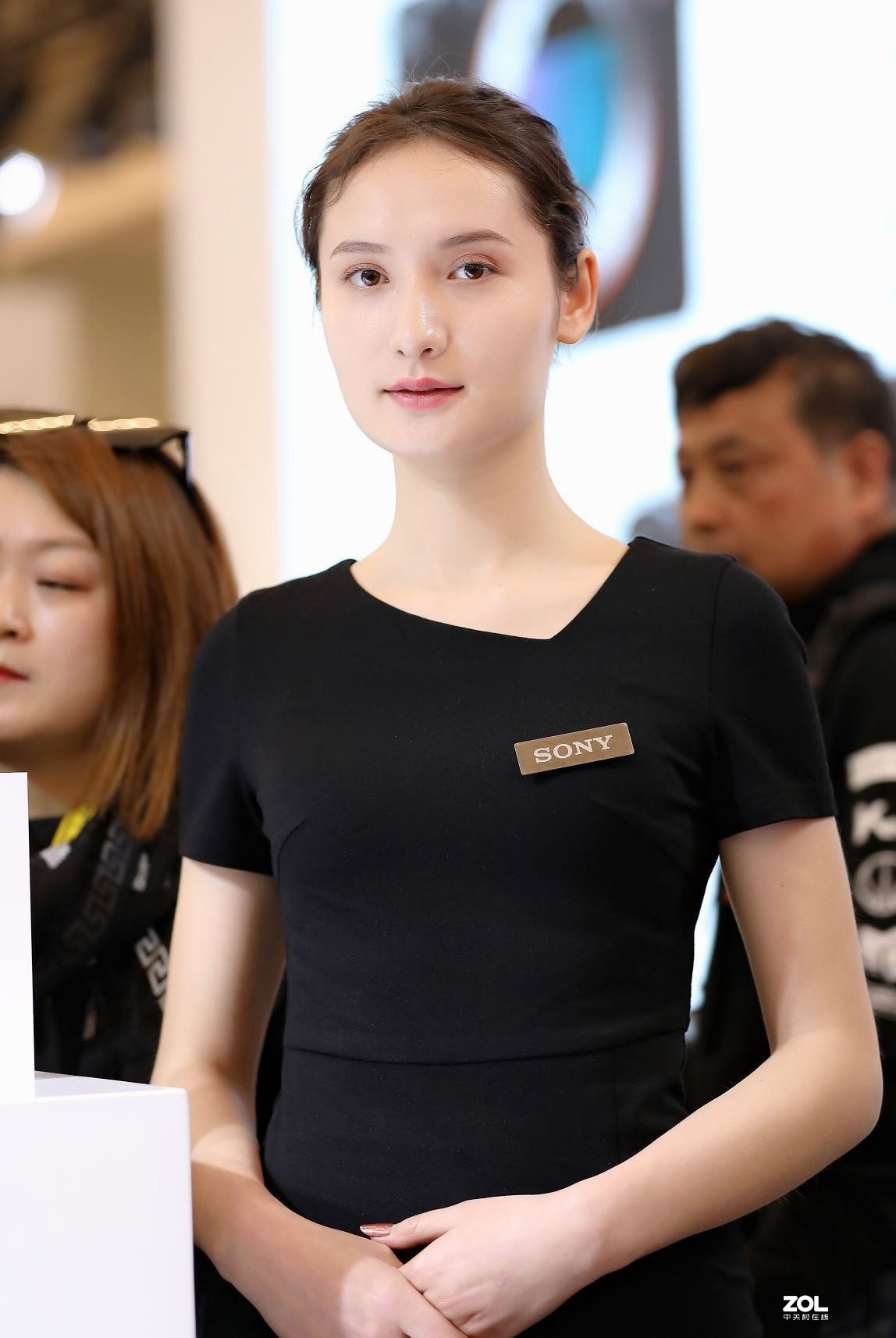 #Showgirl组#2019摄材展抓拍的美女