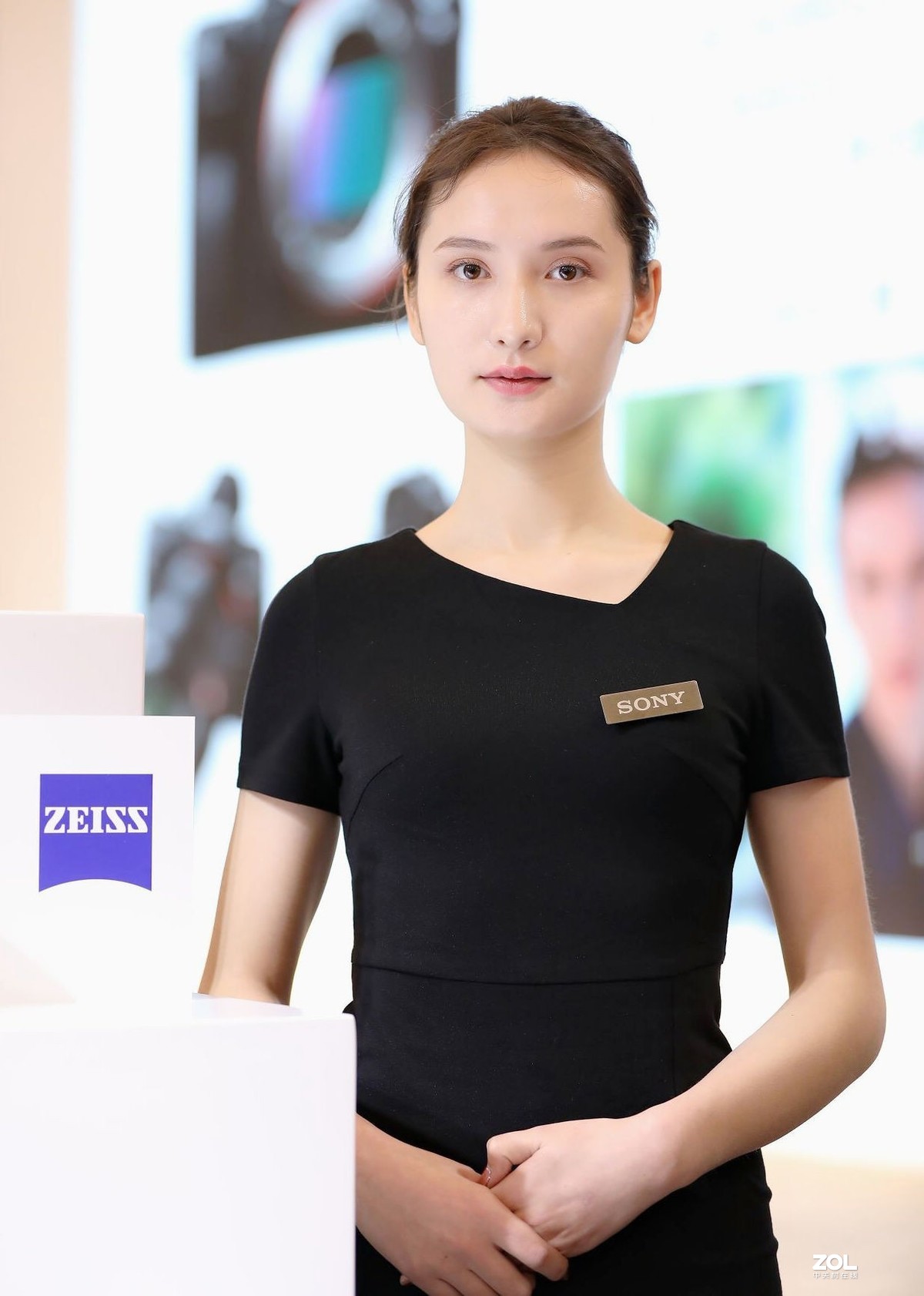 #Showgirl组#2019摄材展抓拍的美女