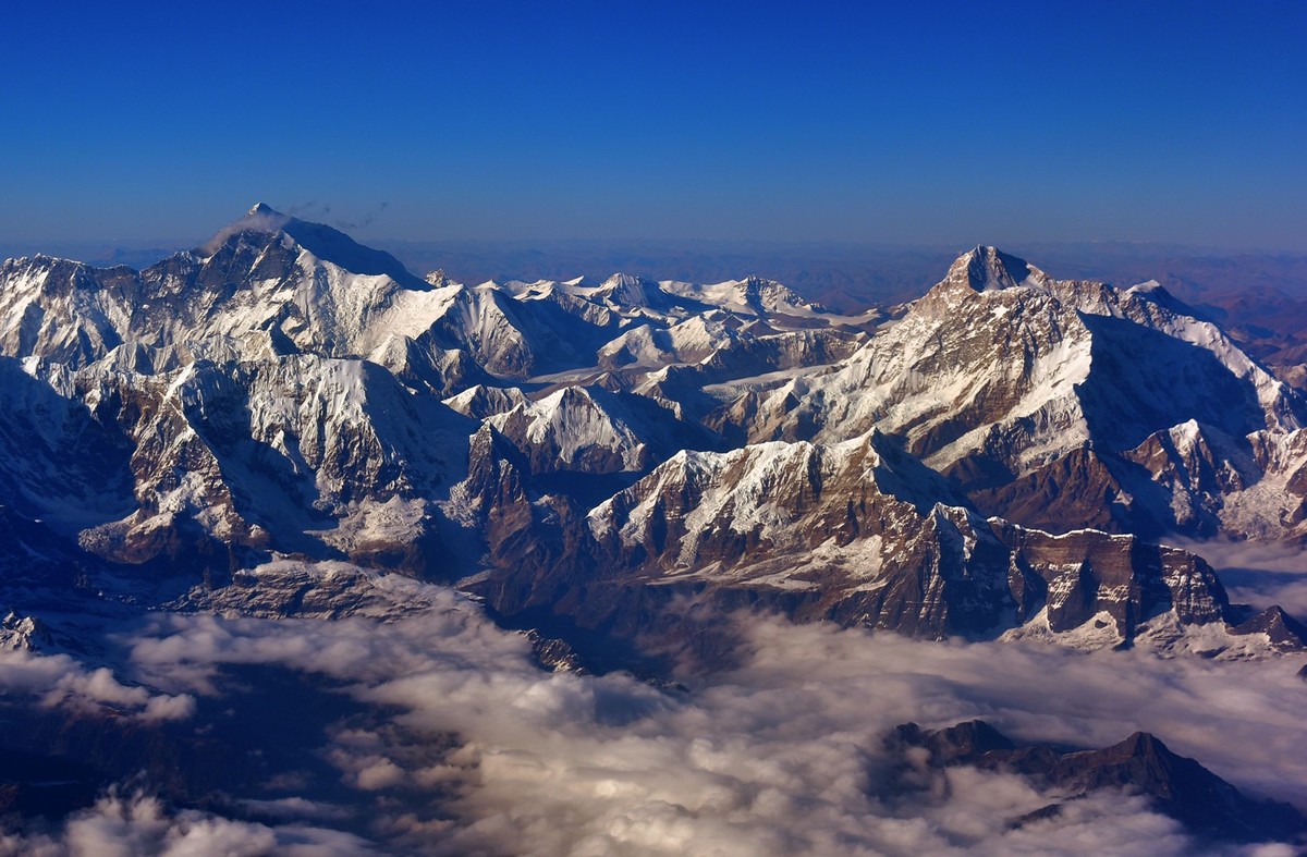 《 江山如此多娇 》