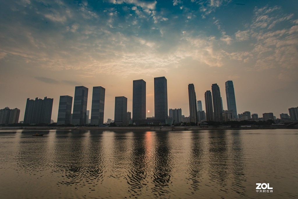 捧献习作祝影友们中秋快乐！